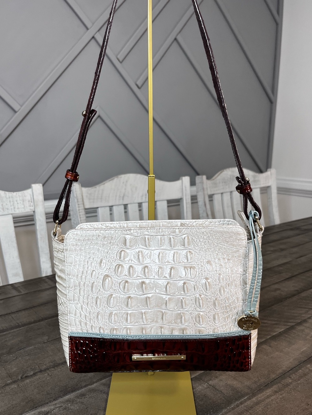 Brahmin Croc-Embossed Leather Shoulder And Crossbody Bag Excellent Conditions